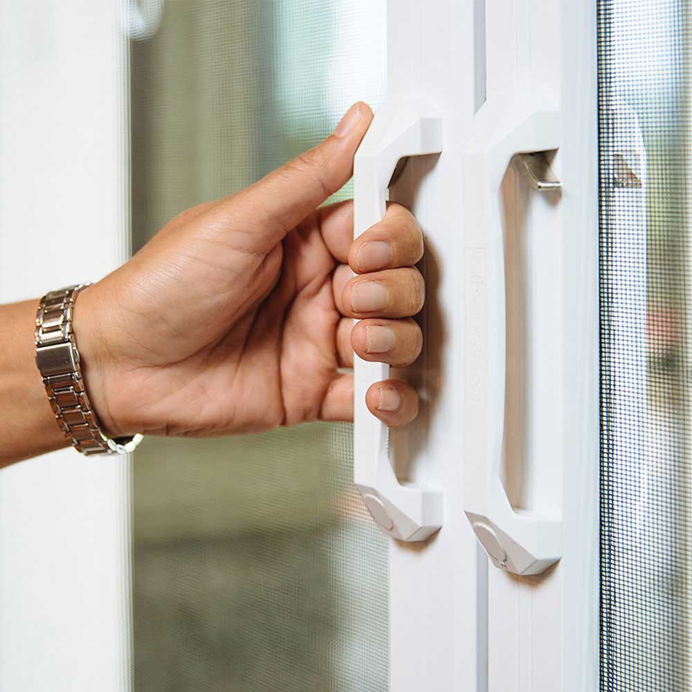Retractable-Screen-Handle